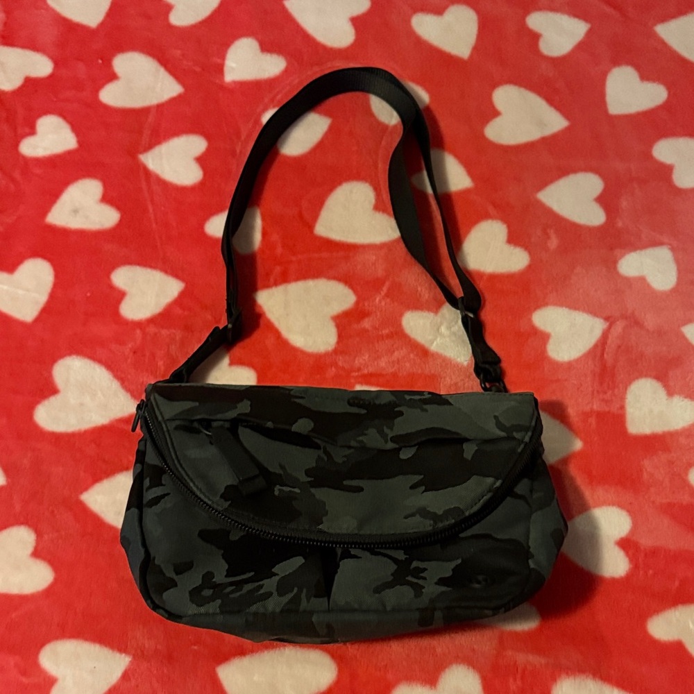 Lululemon Camouflage Festival Shoulder Bag